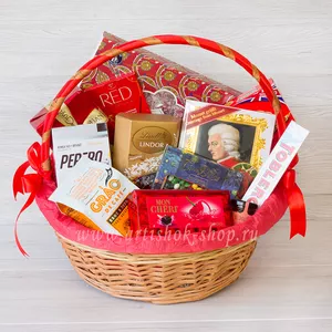 Съедобный подарок в корзине для женщин с конфетами Lindor, Mozart, Guylian Trufflina, Mon Cheri, медом, кофе и восточными сладостями - №1563