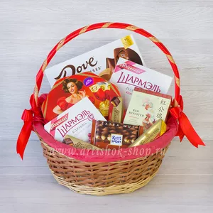 Корзина для женщин с конфетами Dove, шоколадом Ritter Sport, пастилой, клюквой в сахаре и чаем - №1582