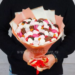 Сладкий букет в с папайей, пирожными Macarons, Choco Pie, печенье 
